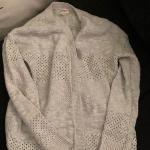 Cardigan sweater